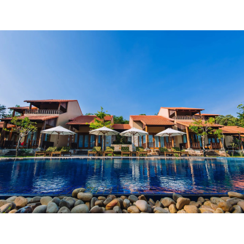 Beachfront Sharing Pool Villa